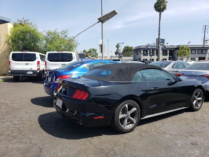 Marathon Car Rental Picture 10
