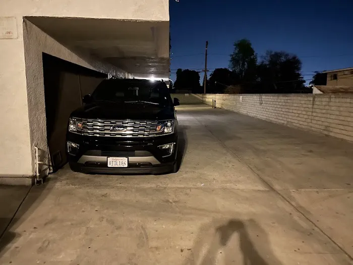 Enterprise Rent-A-Car Picture 7