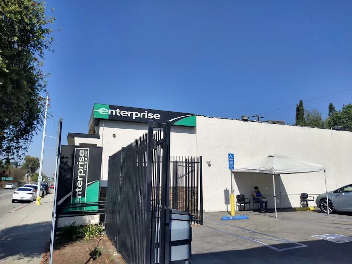 Enterprise Rent-A-Car Picture 2