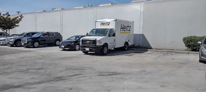 Hertz Car Rental - Gardena - Western Avenue Picture 7