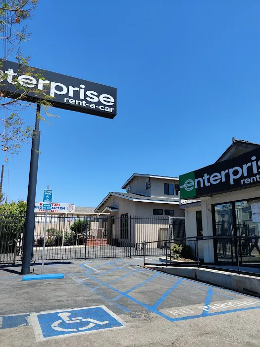 Enterprise Rent-A-Car Picture 10
