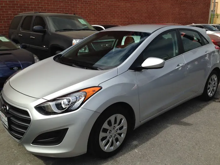 Pro Car Rentals,Inc Picture 3