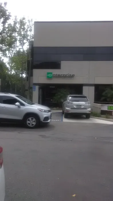 Enterprise Rent-A-Car Picture 4