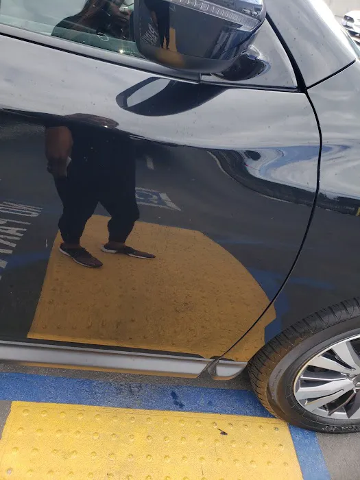 Hertz Truck Rental - Gardena Box Truck Rentals - W Redondo Beach Boulevard Picture 8