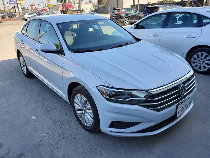 Avis Car Rental Picture 7
