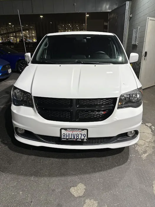 Car X Rental Picture 8