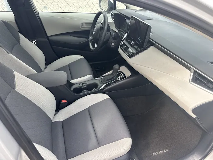 Zezgo car rental Picture 2
