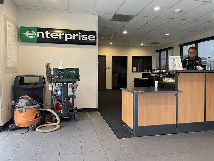 Enterprise Rent-A-Car Picture 10