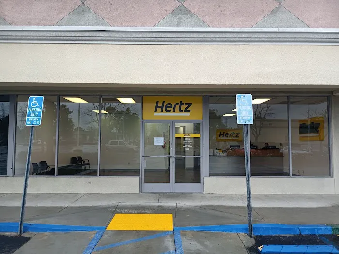 Hertz Car Rental - Lakewood - Woodruff Avenue Picture 4