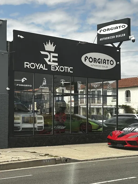 Royal Exotic Car Rental Picture 1