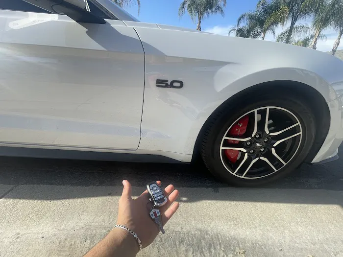 Andeo Rental Car Picture 1