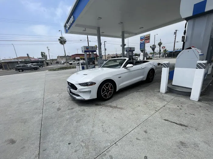 Andeo Rental Car Picture 2