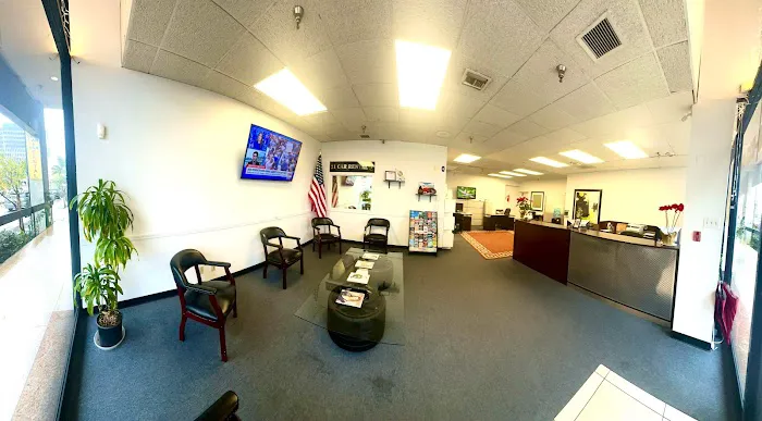 21 CAR RENTAL Picture 3