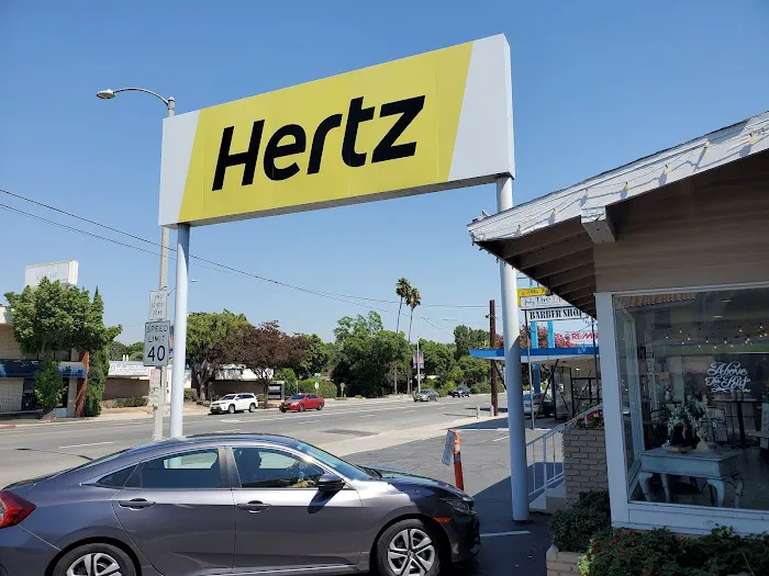 Hertz Car Rental - Whittier - Whittier Boulevard Picture 5