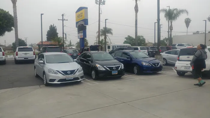 Hertz Car Rental - El Monte - Garvey Avenue Picture 4