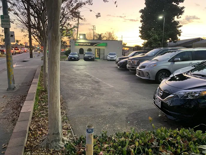 Enterprise Rent-A-Car Picture 1