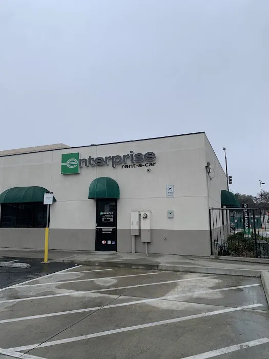Enterprise Rent-A-Car Picture 6