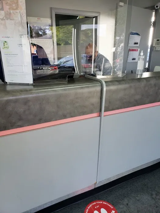 Avis Car Rental Picture 9