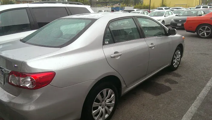 Hertz Car Rental - Pasadena - E Colorado Boulevard Picture 4