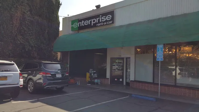 Enterprise Rent-A-Car Picture 1
