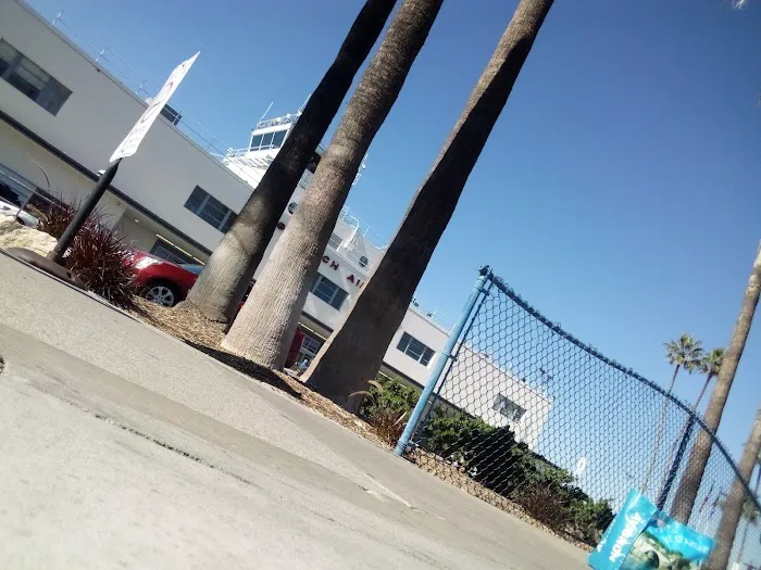 Enterprise Rent-A-Car Picture 2