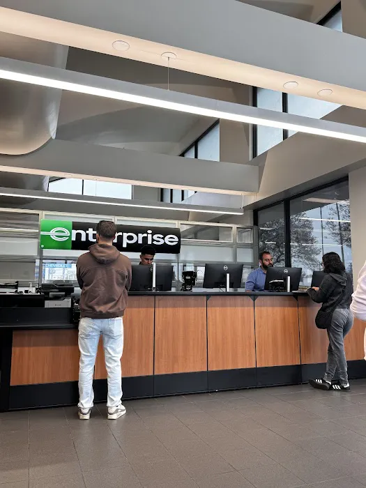 Enterprise Rent-A-Car Picture 1