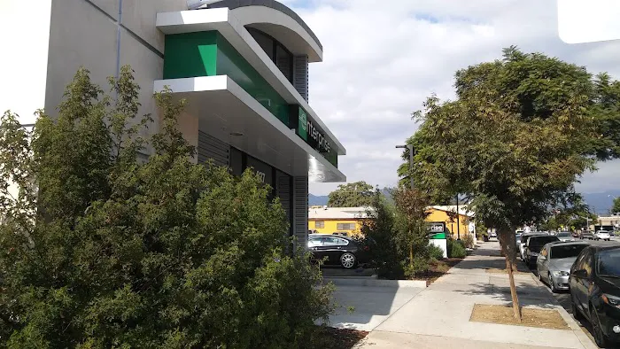 Enterprise Rent-A-Car Picture 3