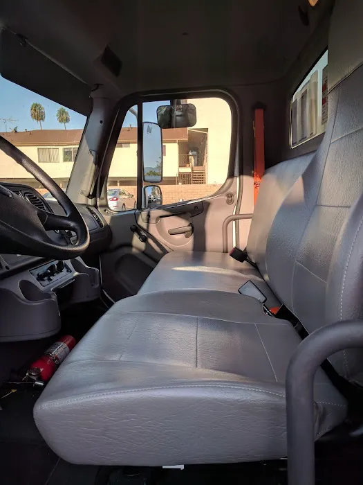 Avis Car Rental Picture 3