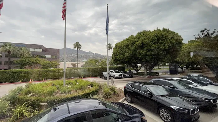 Avis Car Rental Picture 1
