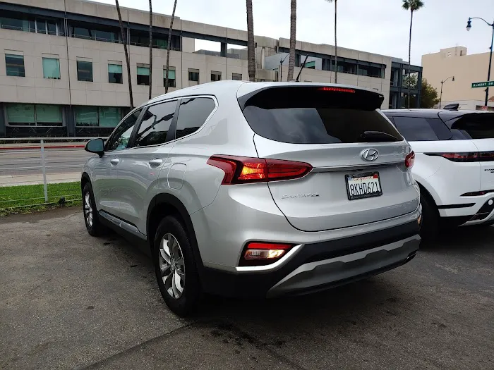 Midway Car Rental Beverly Hills Picture 7