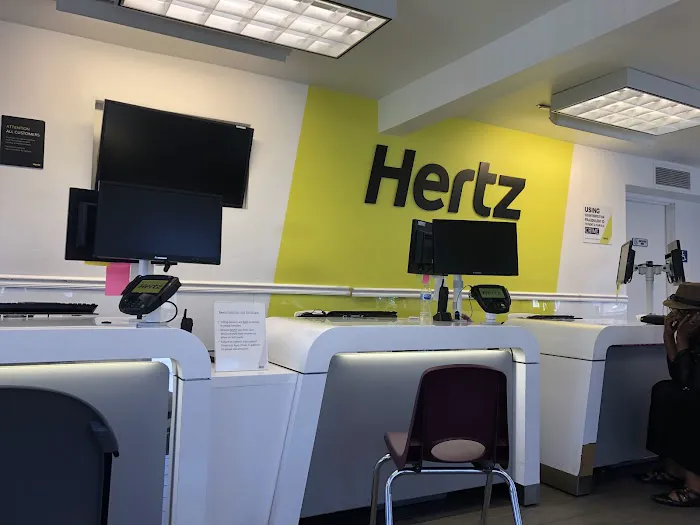Hertz Car Rental - Los Angeles - Burton House Beverly Hills Picture 1