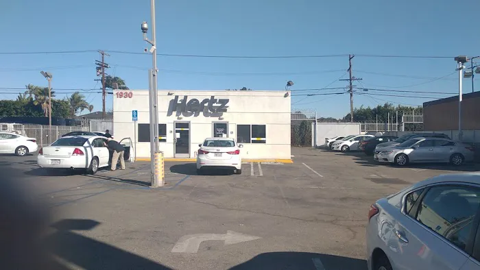 Hertz Car Rental - Los Angeles - Burton House Beverly Hills Picture 10