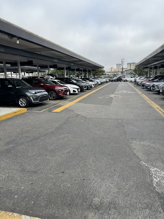 Hertz Car Rental Picture 3