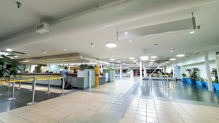 Thrifty Car Rental - Los Angeles International Airport Picture 1