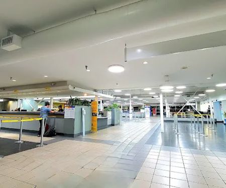 Thrifty Car Rental - Los Angeles International Airport