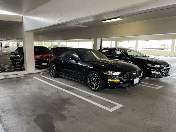 Hertz Car Rental - Torrance - Marriott Redondo Beach Picture 4