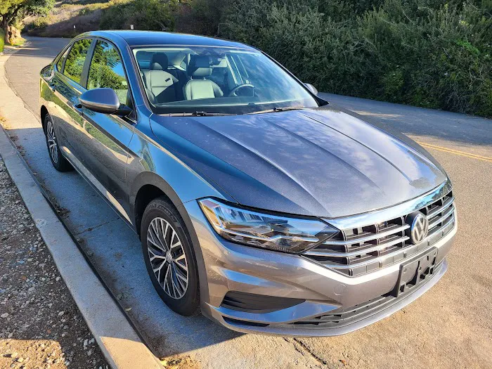Avis Car Rental Picture 6