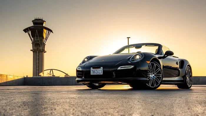 LA Luxury Car Rental Picture 3