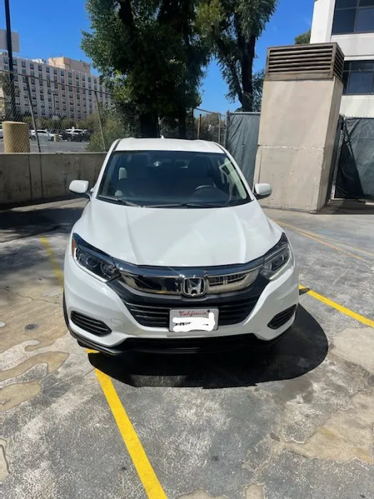 LA OC CAR RENTAL Picture 4