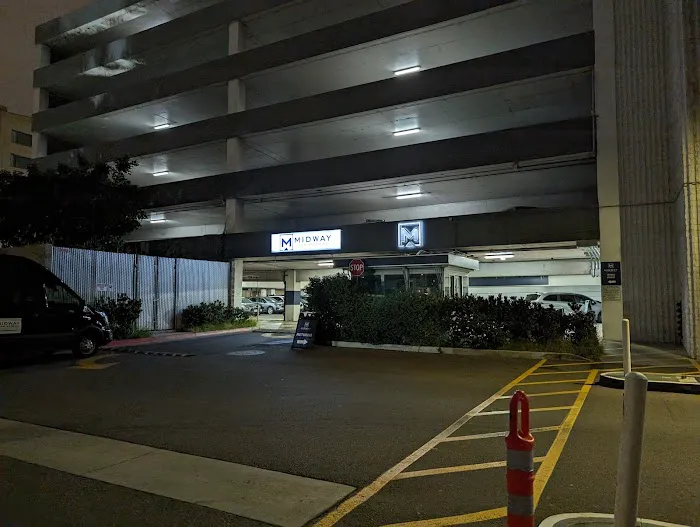 Midway Car Rental LAX Picture 7