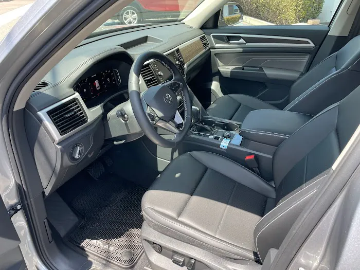 NY Rent A Car Picture 10