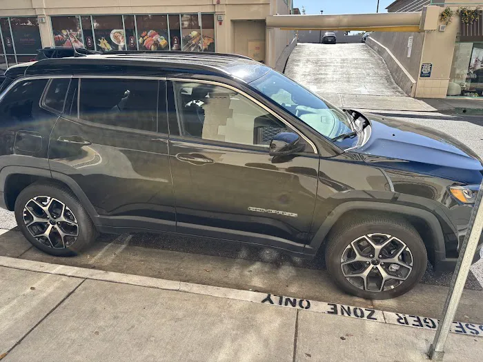 Avis Car Rental Picture 5