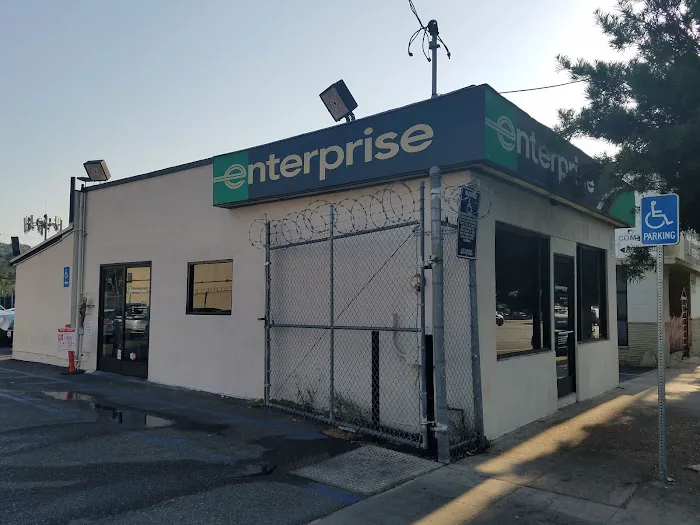 Enterprise Rent-A-Car Picture 10