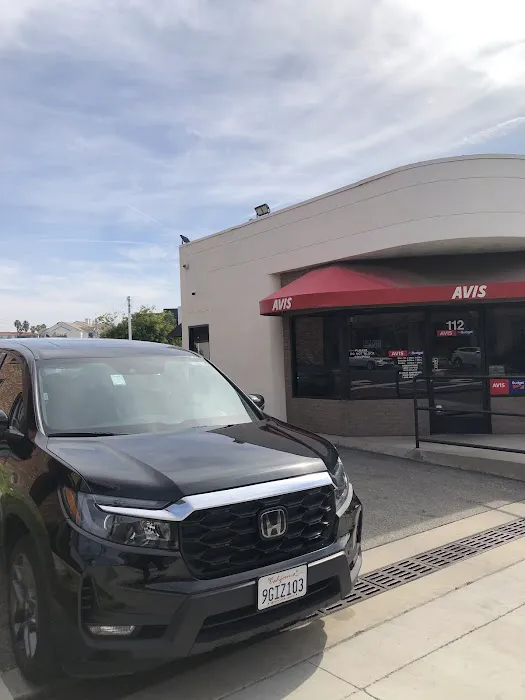 Avis Car Rental Picture 2