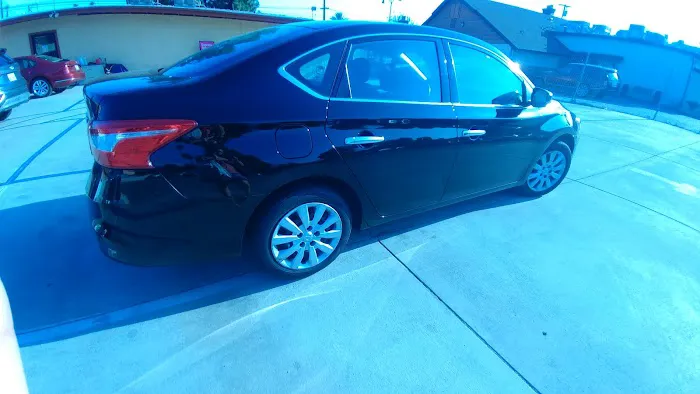 Budget Car Rental Picture 3