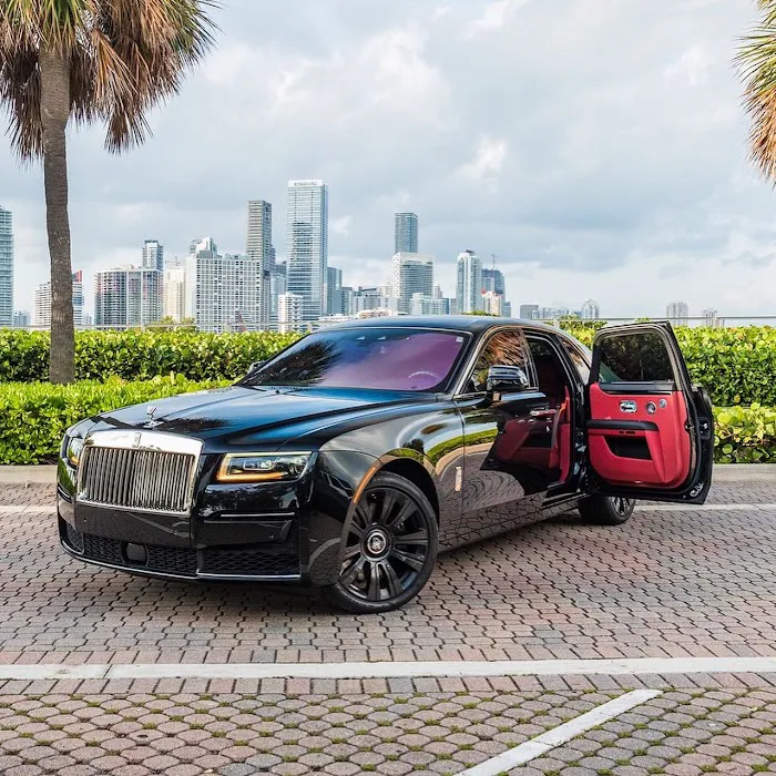 Falcon Car Rental Picture 4