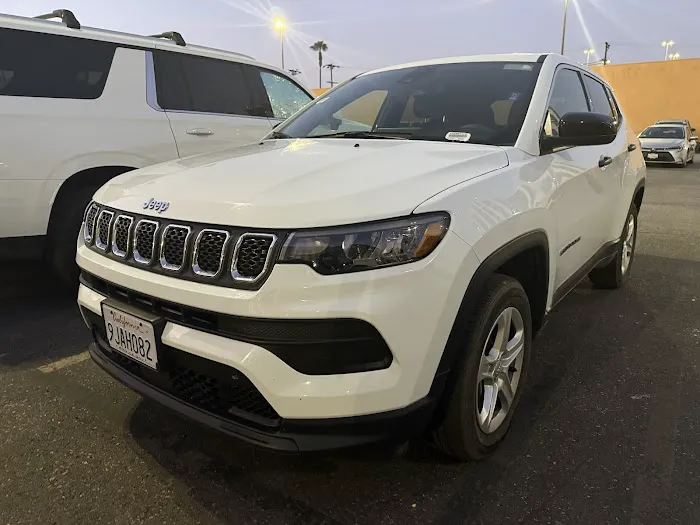 AM PM Car Rentals Picture 4