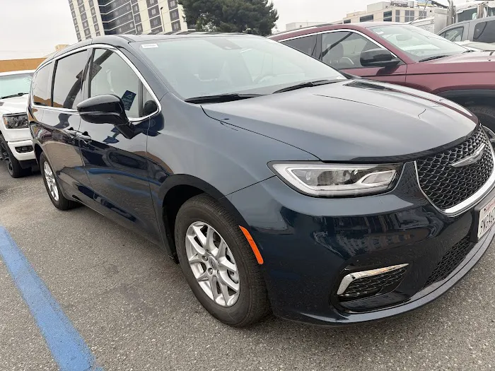 AM PM Car Rentals Picture 8