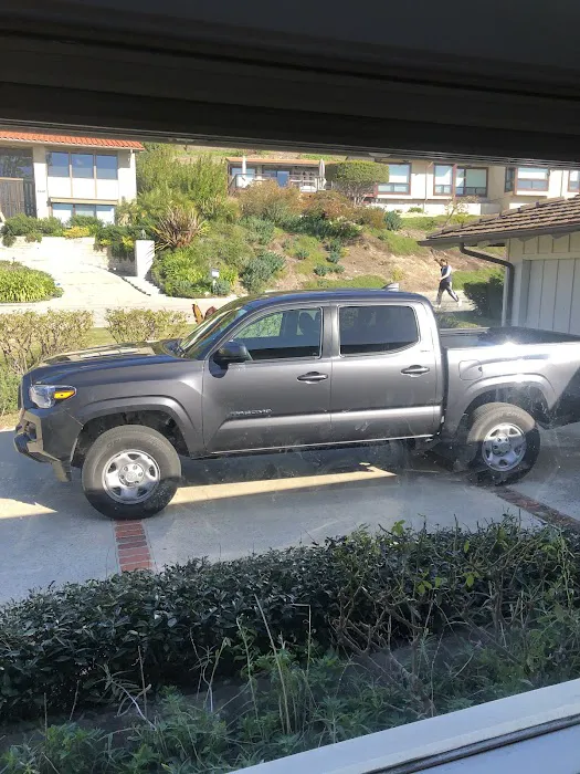 Midway Car Rental South Bay Picture 3