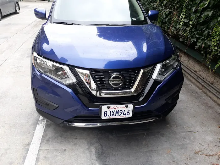 Enterprise Rent-A-Car Picture 1